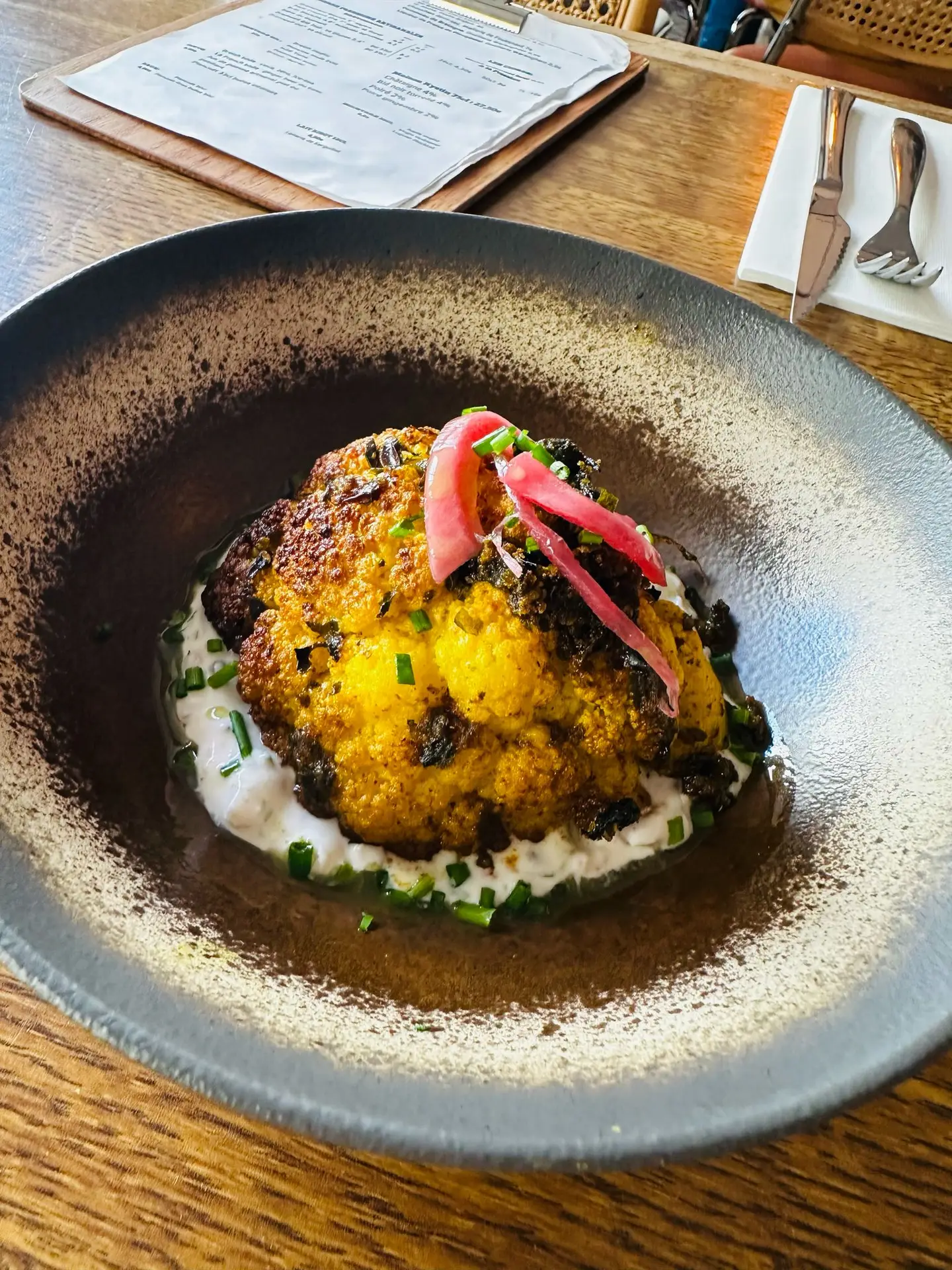 Choux Fleur Rôti au Curry Breton et tzatziki au lait Ribot